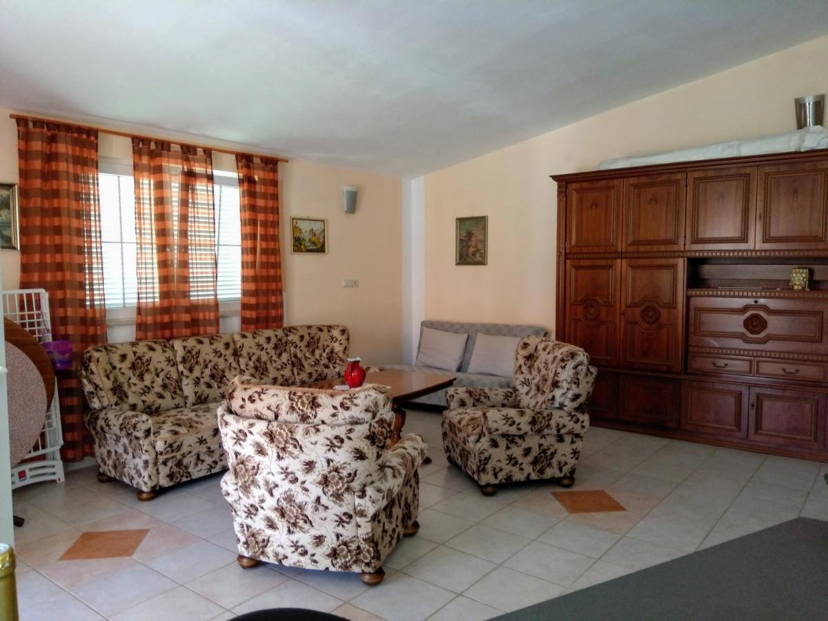 Apartmani Korade Vir Exterior foto