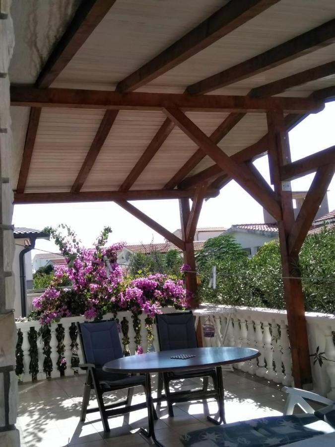 Apartmani Korade Vir Exterior foto